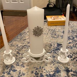 Wedding unite candle set with beautiful white bases!